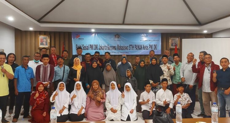 kuliah umum pwi jaya dan STIH Painan