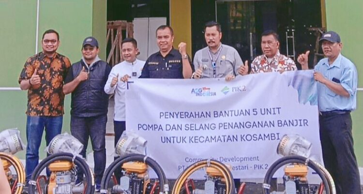 camat kosambi terima 5 Unit Pompa