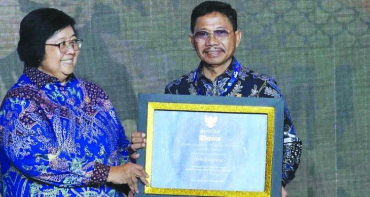 Hut ke 30