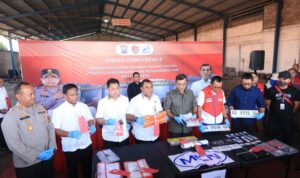 152005-penimbunan-bbm-solar-subsidi-di-kota-pasuruan-webp-large Operasi Pengungkapan Penyalahgunaan BBM BersubsidI